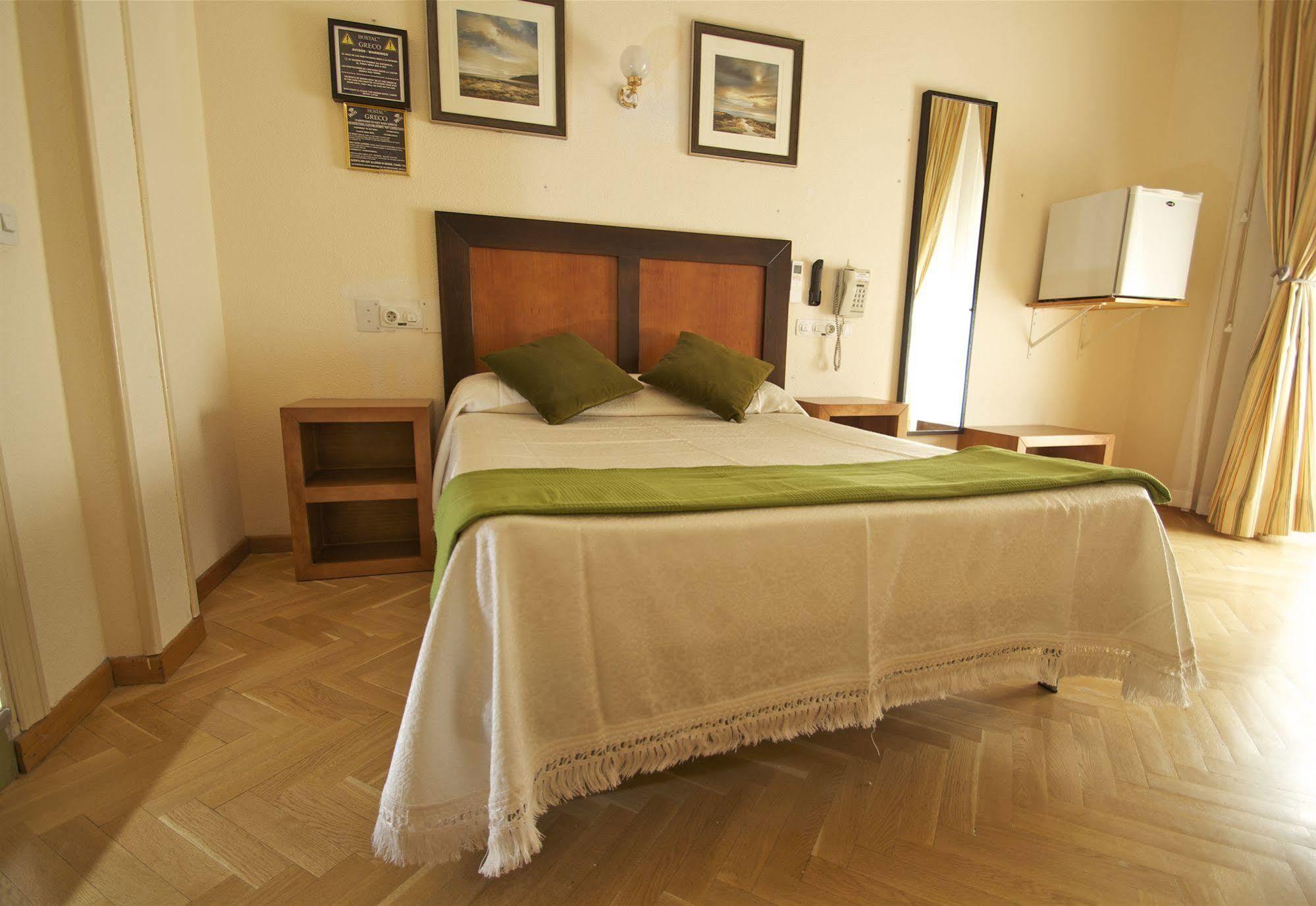 Hostal Greco Gran Via มาดริด ภายนอก รูปภาพ