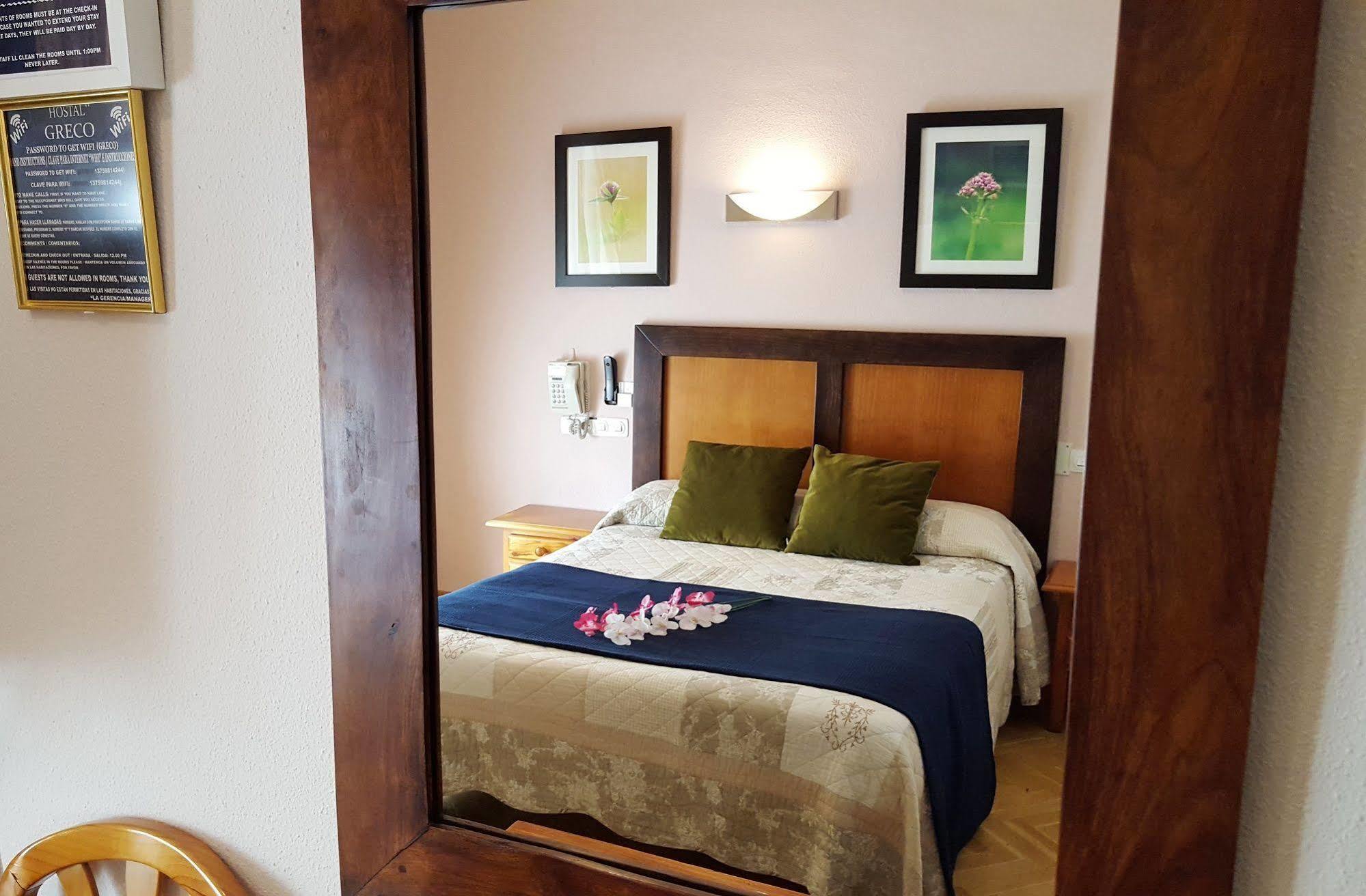 Hostal Greco Gran Via มาดริด ภายนอก รูปภาพ