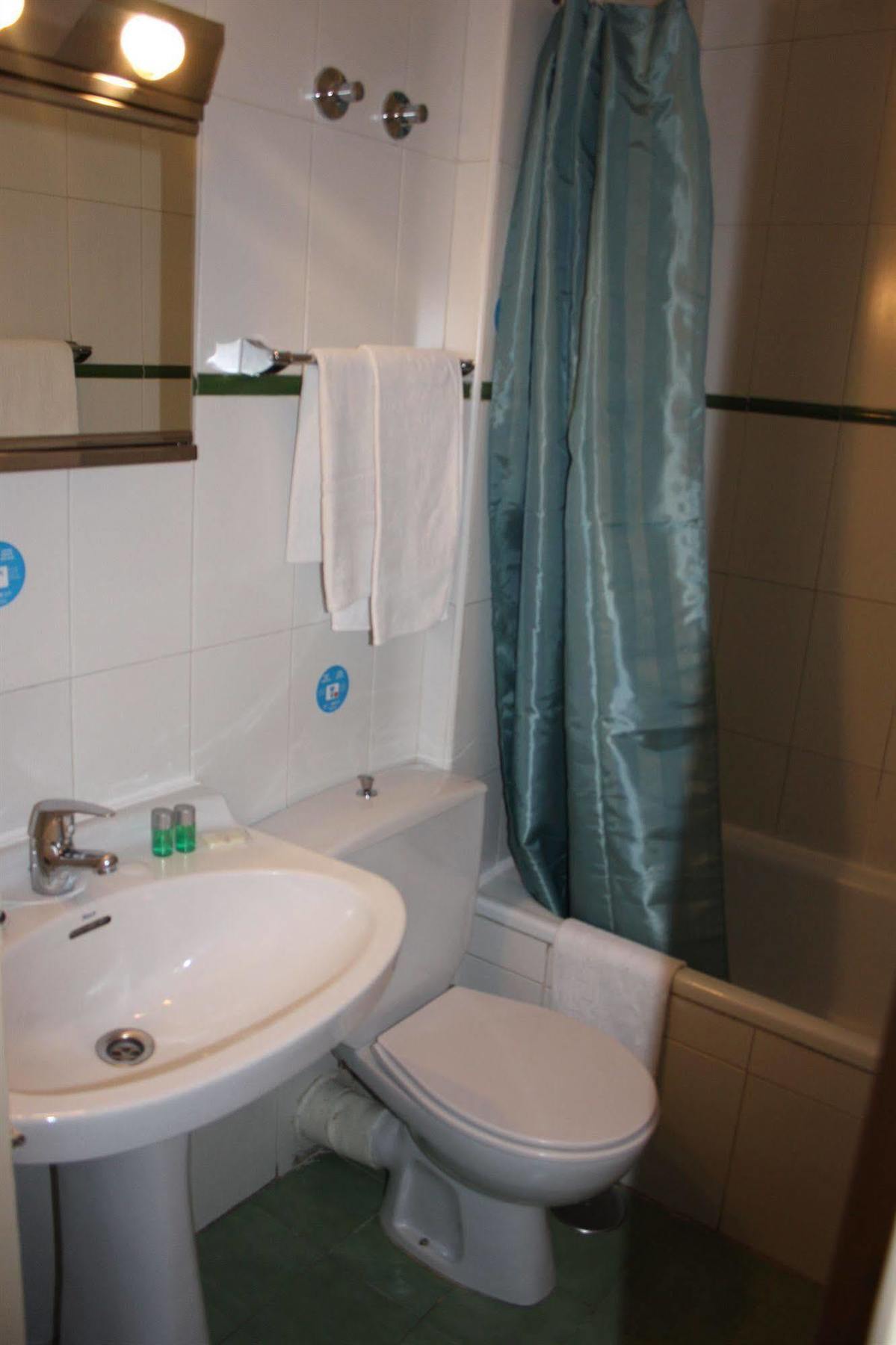 Hostal Greco Gran Via มาดริด ภายนอก รูปภาพ